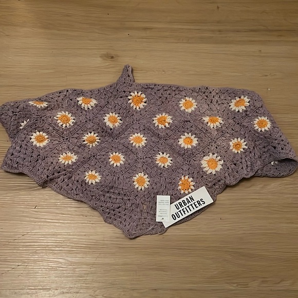 URBAN OUTFITTERS O/S TIE TOP - Picture 1 of 1